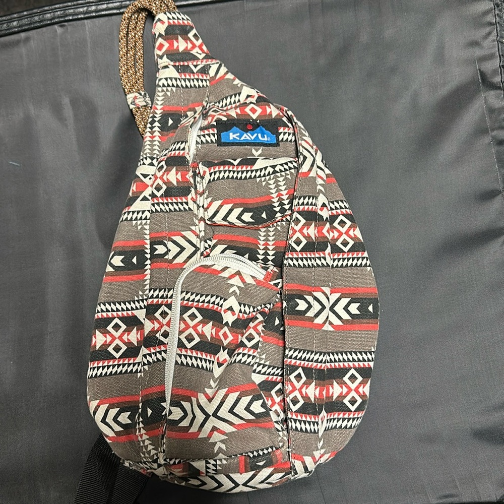 Small kavu cross body bag